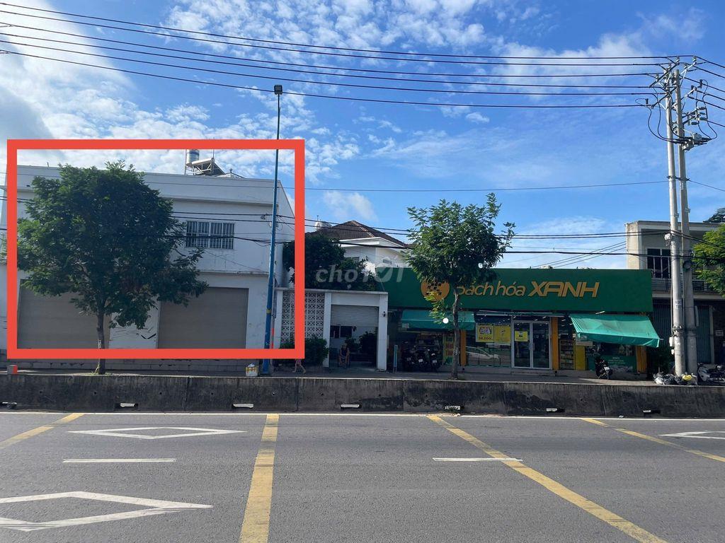 NGUYÊN CĂN ĐÚC SUỐT 2 TẦNG NGÃ 3 ĐẶNG THÚC VỊNH