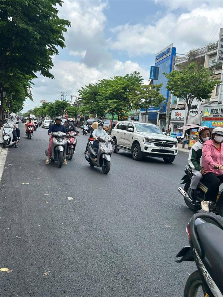Ngộp NH tôi bán mặt tiền 4lau,Phạm Hùng,Q8,5.5x17m,thuê 40tr/th,16ty