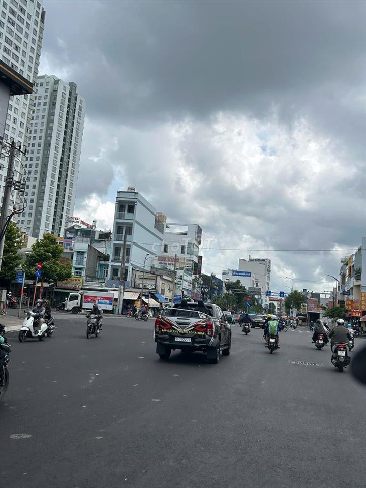 Tôi bán lỗ mặt tiền Phạm Hùng 1đời,Q8,88m,thuê 40tr/th,ngang 5.5,16ty