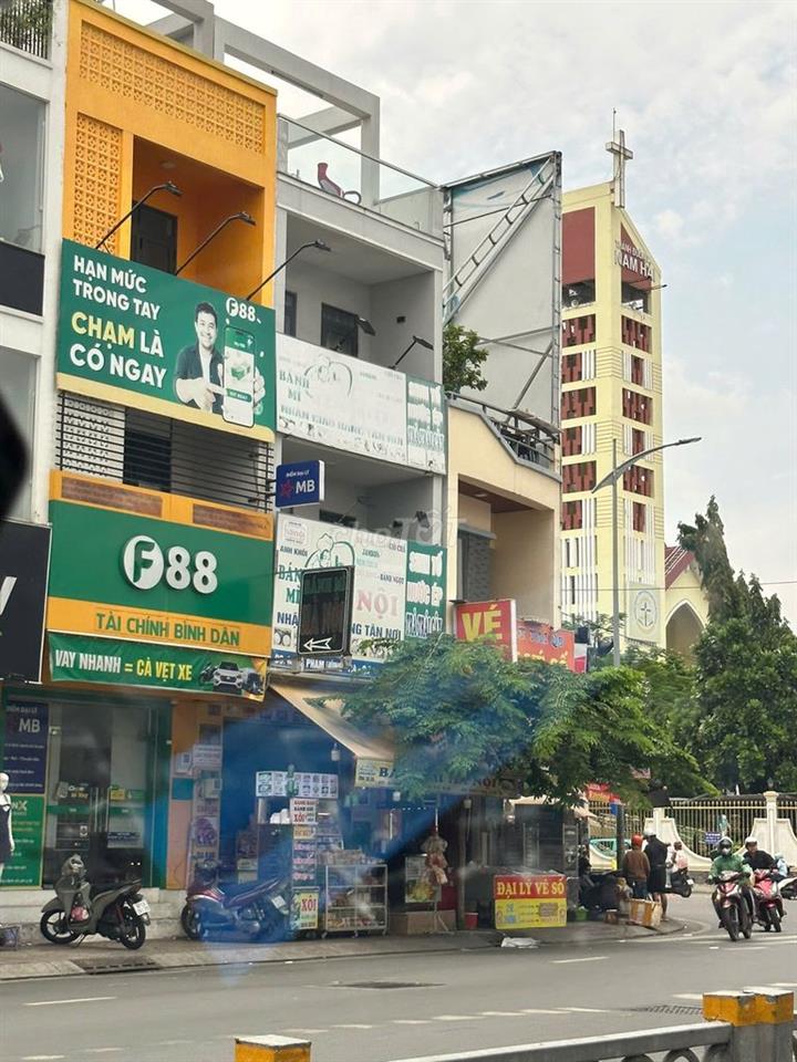 Tôi bán mặt tiền Phạm Hùng,Q8,5.5x17m,MT 40m,thuê 40tr/thang,16ty