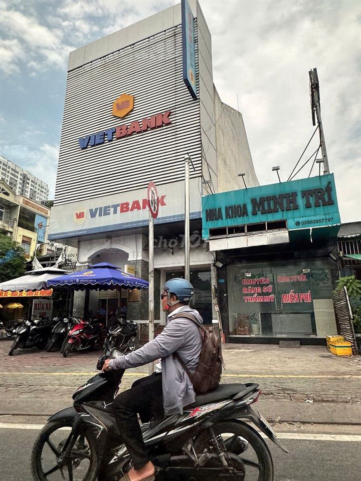 Tôi bán mặt tiền Phạm Hùng,Q8,5.5x17m,MT 40m,thuê 40tr/thang,16ty