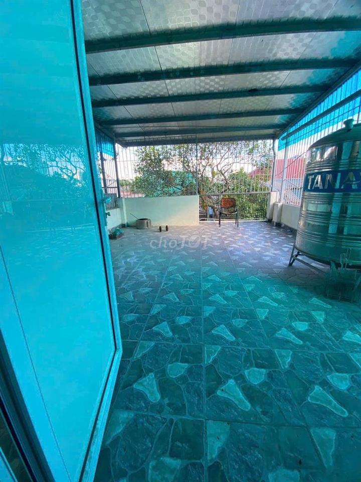 Chính chủ cho thuê nhà 2,5 tầng Phố An Dương, Hồng Hà, Hà Nội, DT 60m2