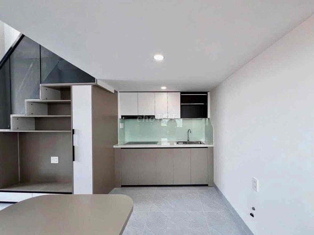 CHO THUÊ CHDV CÓ BAN CÔNG RỘNG 30M2 GẦN ĐH VĂN HIẾN