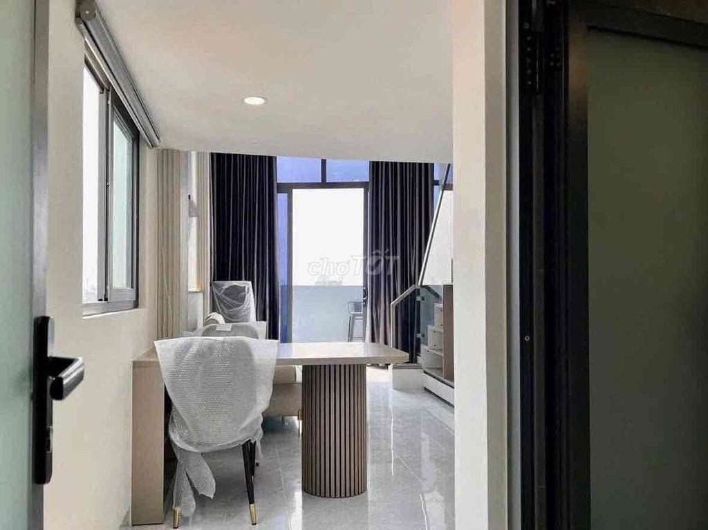 CHO THUÊ CHDV CÓ BAN CÔNG RỘNG 30M2 GẦN ĐH VĂN HIẾN
