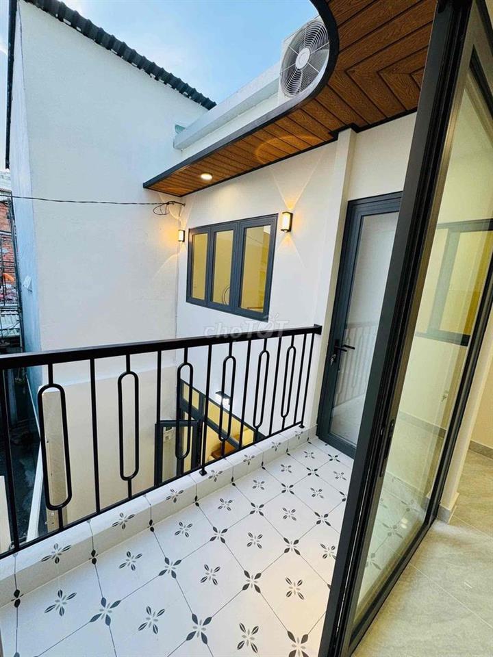 Hàng hiếm Tân Phú - Tiền ít thịt đầy tô - 56m2 chỉ hơn 5 tỷ.