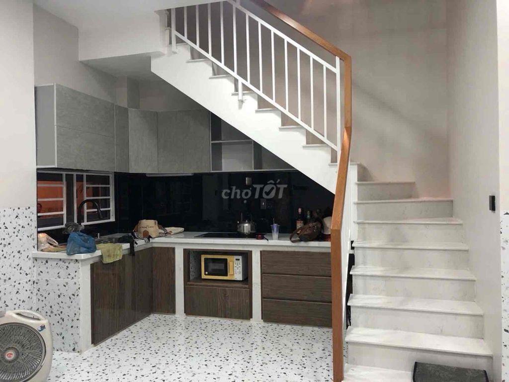 Ngay Tân Thành, Q. Tân Phú - Ngang 6.5m bề thế; 3 tầng - Hẻm oto.