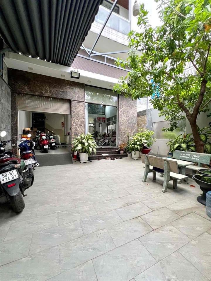 Ngay Chiến Lược giáp khu Tên Lửa, Bình Tân - 130m2 - Hẻm oto né - 16ty
