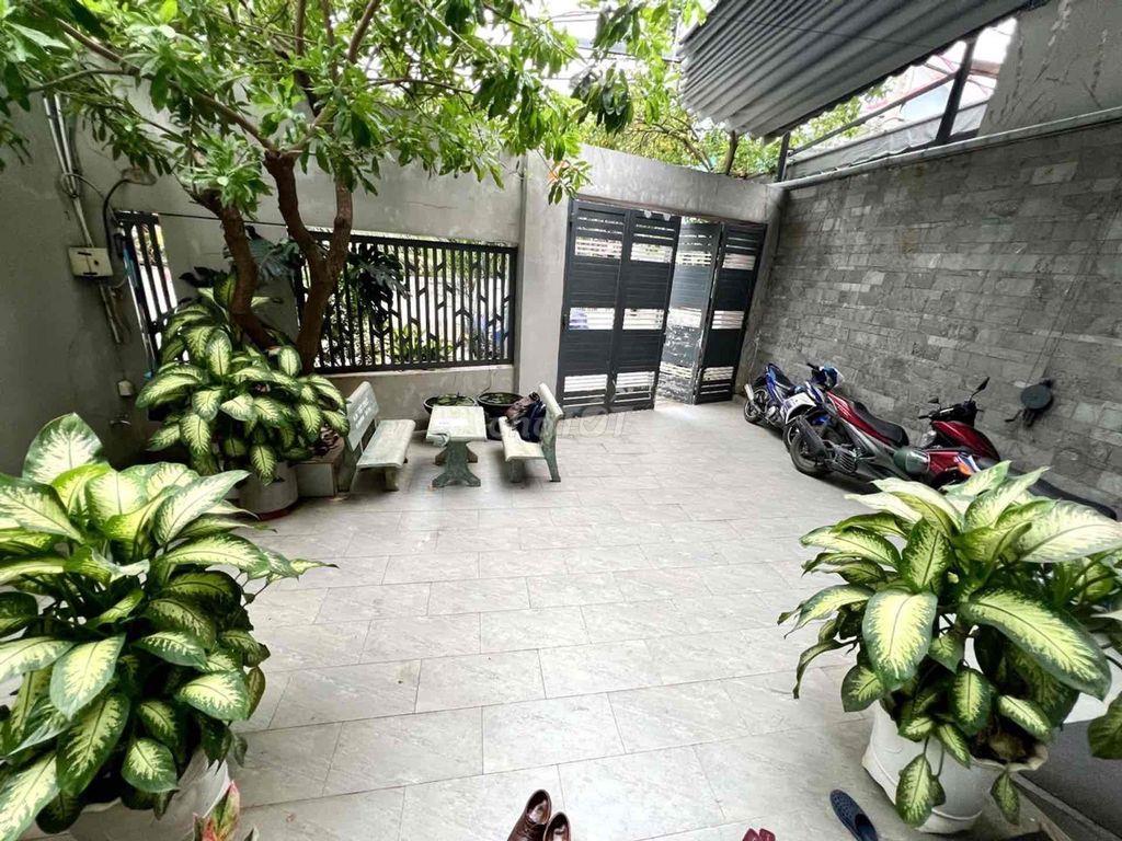 Ngay Chiến Lược giáp khu Tên Lửa, Bình Tân - 130m2 - Hẻm oto né - 16ty