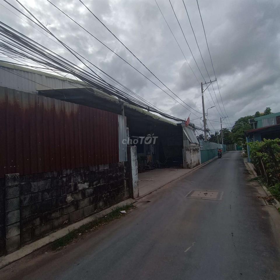 cho thuê Xưởng 1400m2 An Phú Đông quận 12 