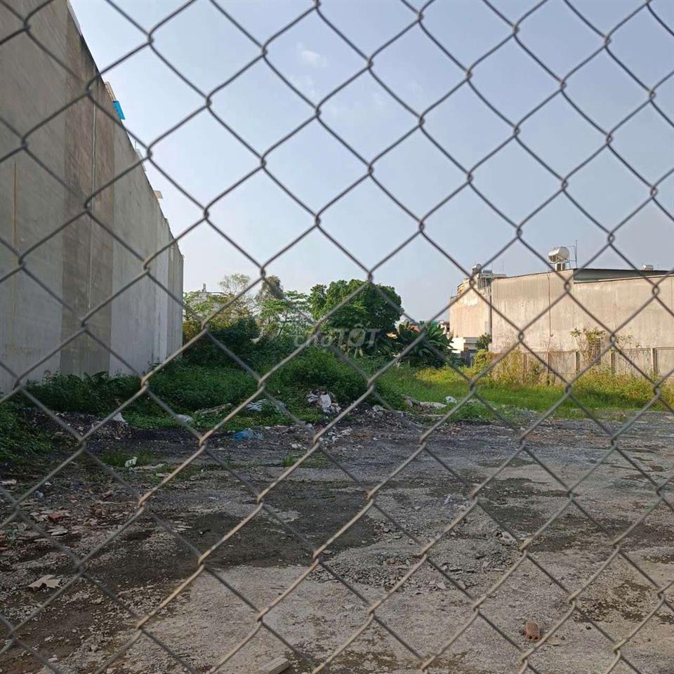 1700m2 Đất Full thổ cư MT thụt Tô Ngọc Vân 