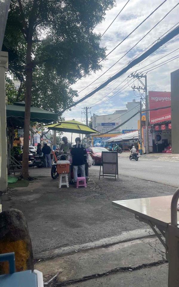 mặt bằng vỉa hè
