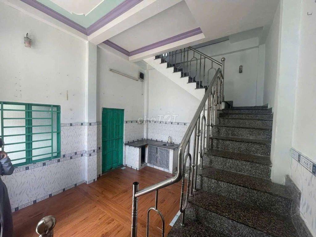 bán dãy trọ 5 phòng+ 1 lầu,