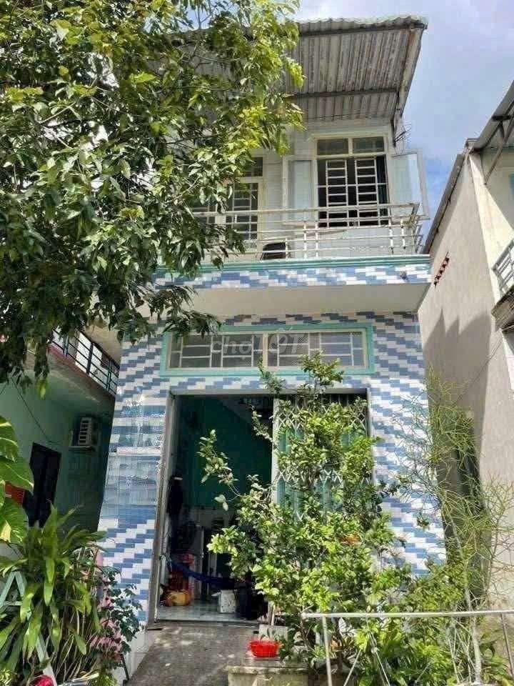 bán dãy trọ 5 phòng+ 1 lầu,