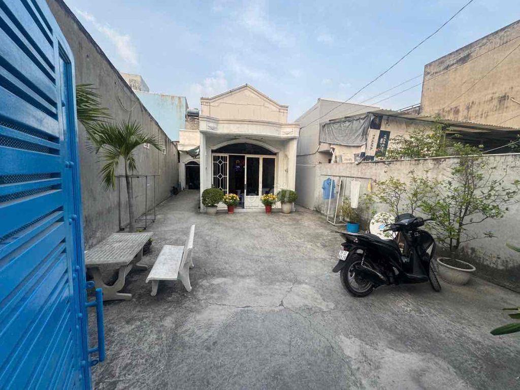 Bán nhà gấp 7,12x28 Hiệp Bình Phước