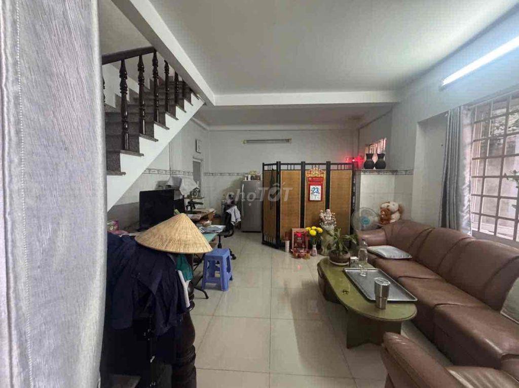 Bán nhà gấp 7,12x28 Hiệp Bình Phước
