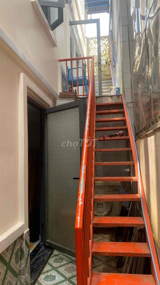- Còn 1 phòng cho thuê tháng đúng như hình, phòng bao sạch thoáng mát…