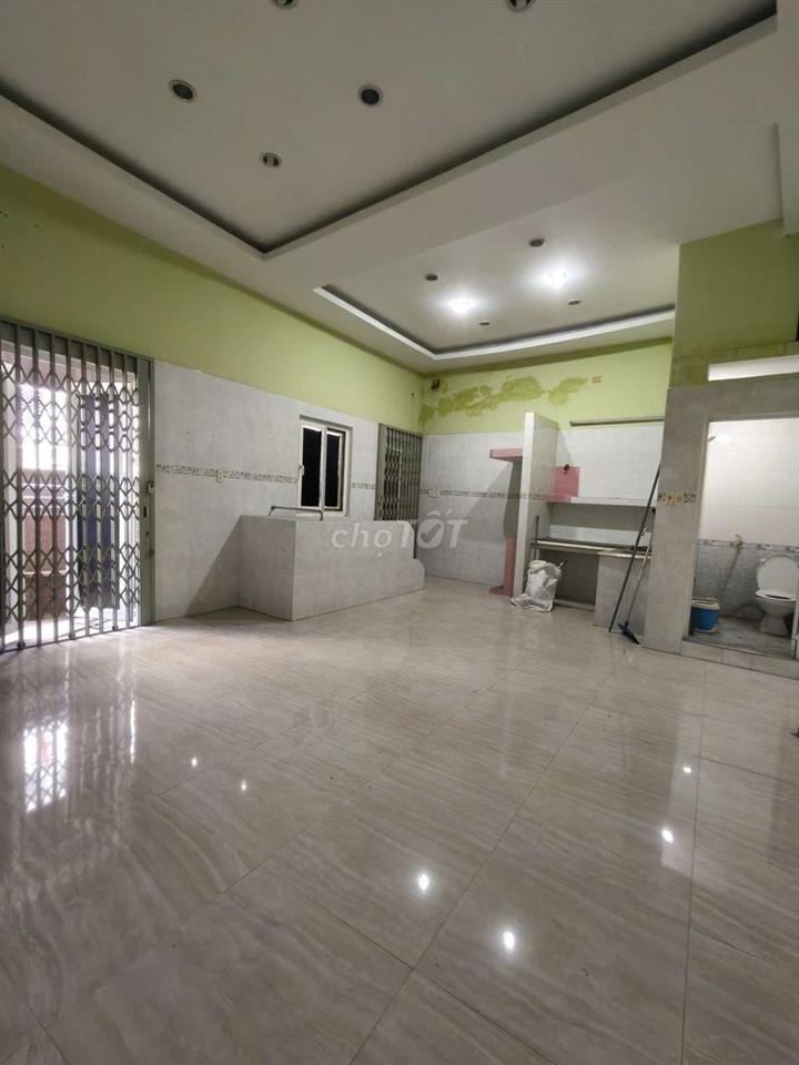 Cho thuê nhà Mặt tiền gần Dương Tử Giang, Q5 7x5 3 tấm 2p 2w kdoanh