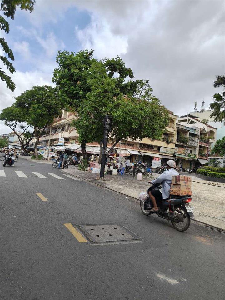 Cho thuê Chung Cư Lucky Palace- Phan Văn Khỏe, Quận 6-88m2-3 phòng
