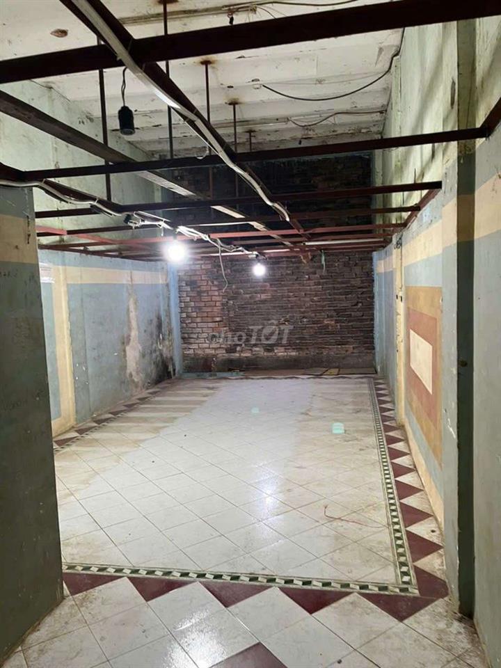 Cho thuê kho Mặt tiền Chợ Bình Tây, Quận 6- 4,2x48m- 3 tấm- 4 phòng 2w