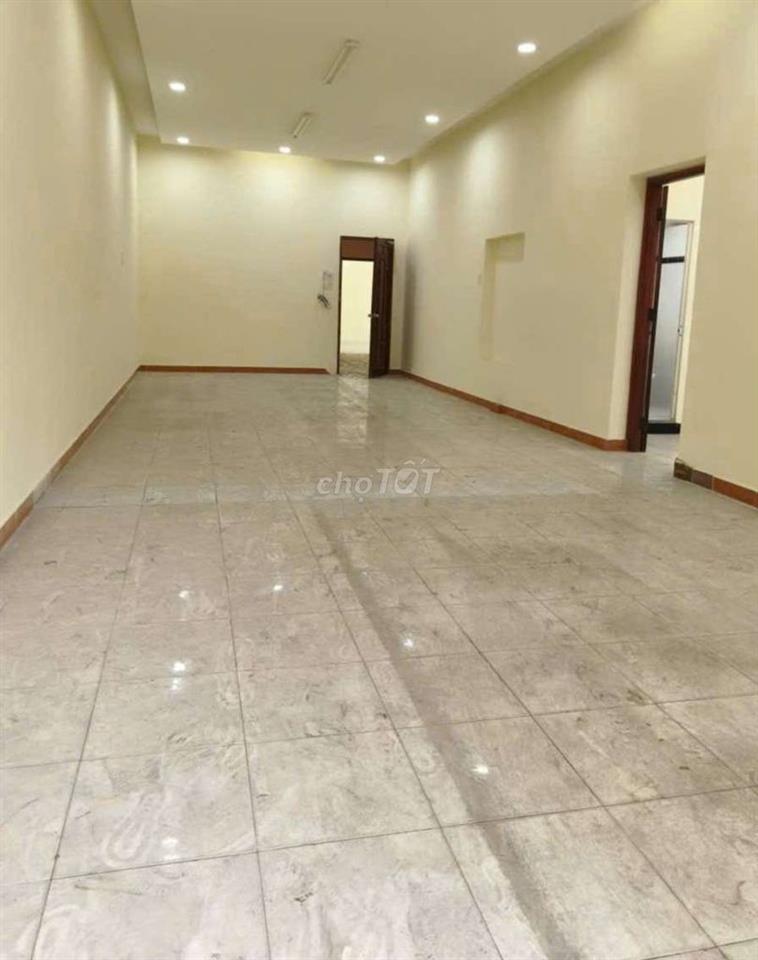 Cho thuê nhà Mặt tiền gần Hải Thượng Lãn Ông, Q5- 9,2x24m- 4 tấm- 8p