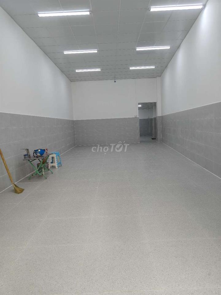 Cho thuê nhà mặt tiền Nguyễn Chí Thanh, P12,Q5- 4x20-3 tấm- 30 triệu