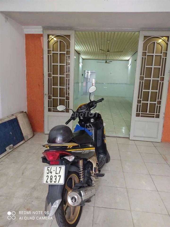 Cho thuê nhà Mặt tiền Phạm Thế Hiển, P7,Q8- 4x20- 2 phòng- kd tot
