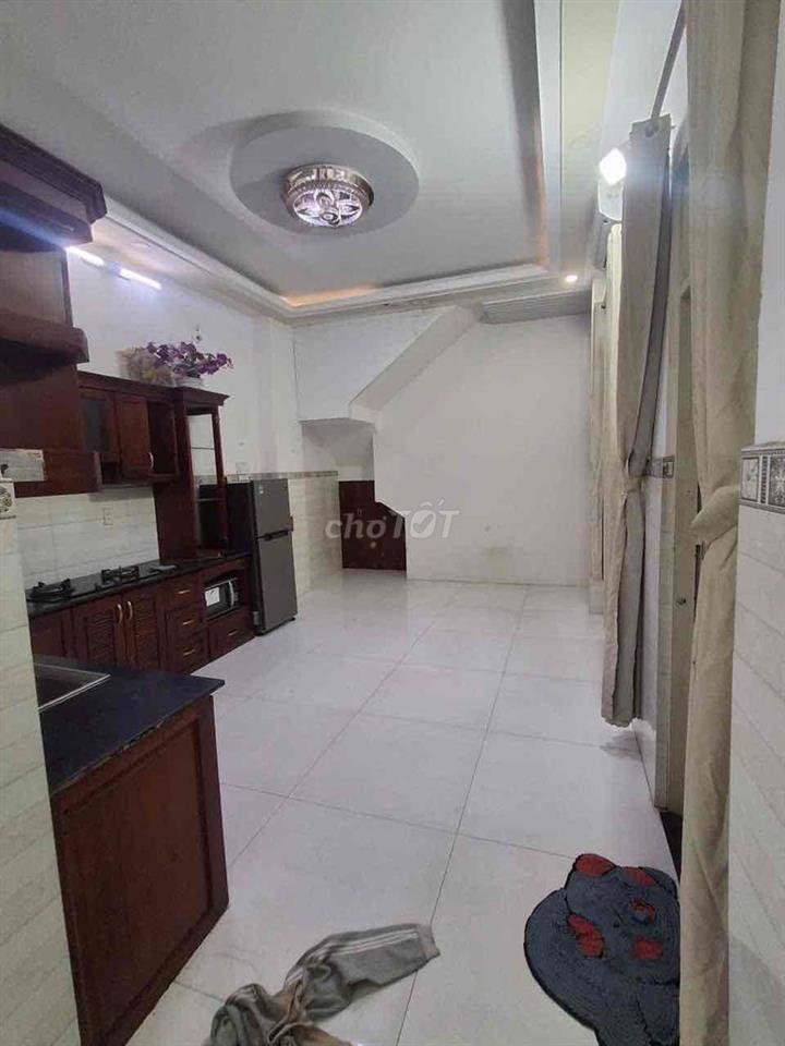 🏡 CHO THUÊ PHÒNG TRỆT LỚN – NGAY ĐH LAO ĐỘNG XÃ HỘI, TRUNG MỸ TÂY, Q.1