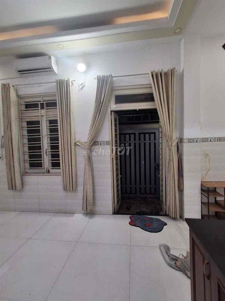🏡 CHO THUÊ PHÒNG TRỆT LỚN – NGAY ĐH LAO ĐỘNG XÃ HỘI, TRUNG MỸ TÂY, Q.1