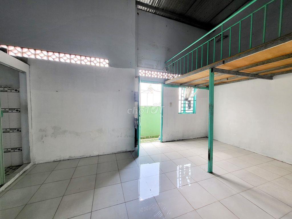 🏠 CHO THUÊ PHÒNG TRỌ RỘNG 30m² – GẦN QL13, PHƯỜNG HIỆP BÌNH