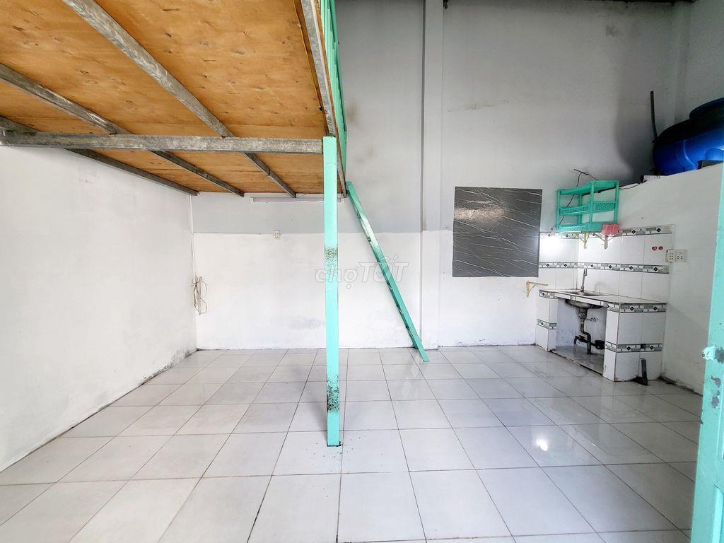🏠 CHO THUÊ PHÒNG TRỌ RỘNG 30m² – GẦN QL13, PHƯỜNG HIỆP BÌNH