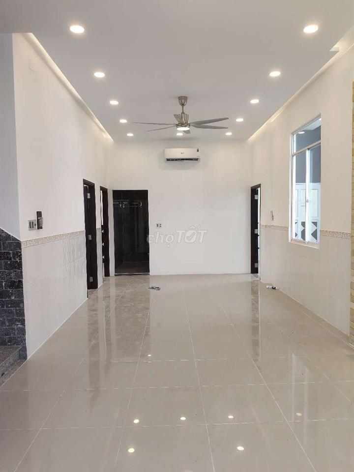 bán biệt thự cao cấp tại quốc lộ 50 xã đa phước giá 12,5 tỷ sổ hồng