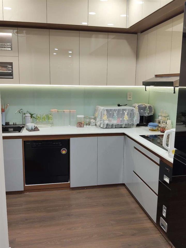 bán căn góc lầu 6 chung cư thiên nam nhà 3 phòng ngủ sổ hồng 130m2