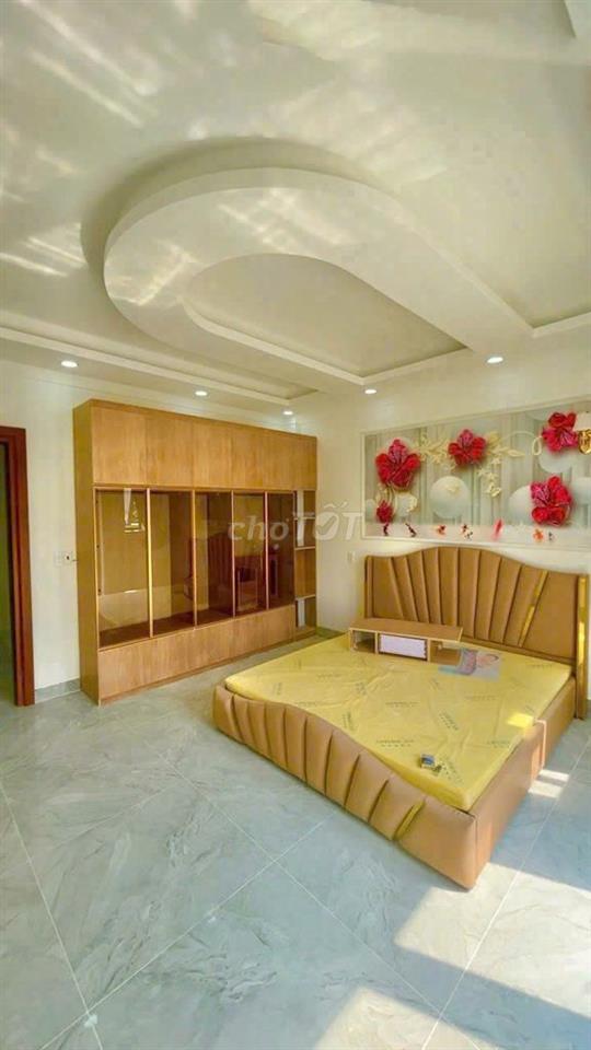  NHÀ PHỐ 1 TRỆT 1 LẦU – 70M² (5x14M) NGAY NGÃ BA CỔNG XANH