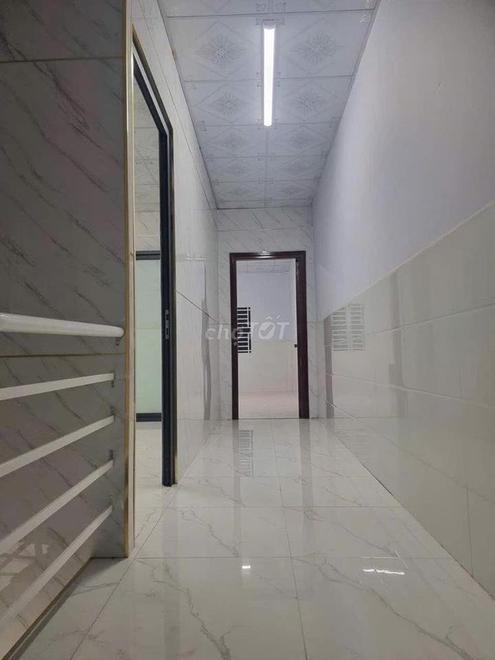 Sang hợp đồng thuê nhà 