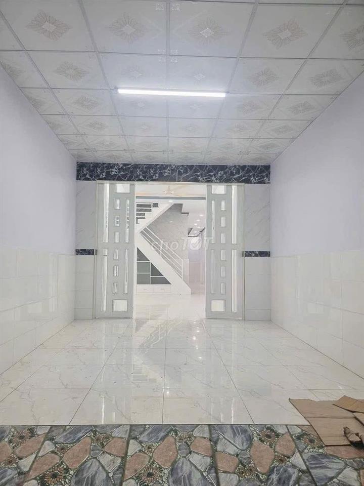 Sang hợp đồng thuê nhà 