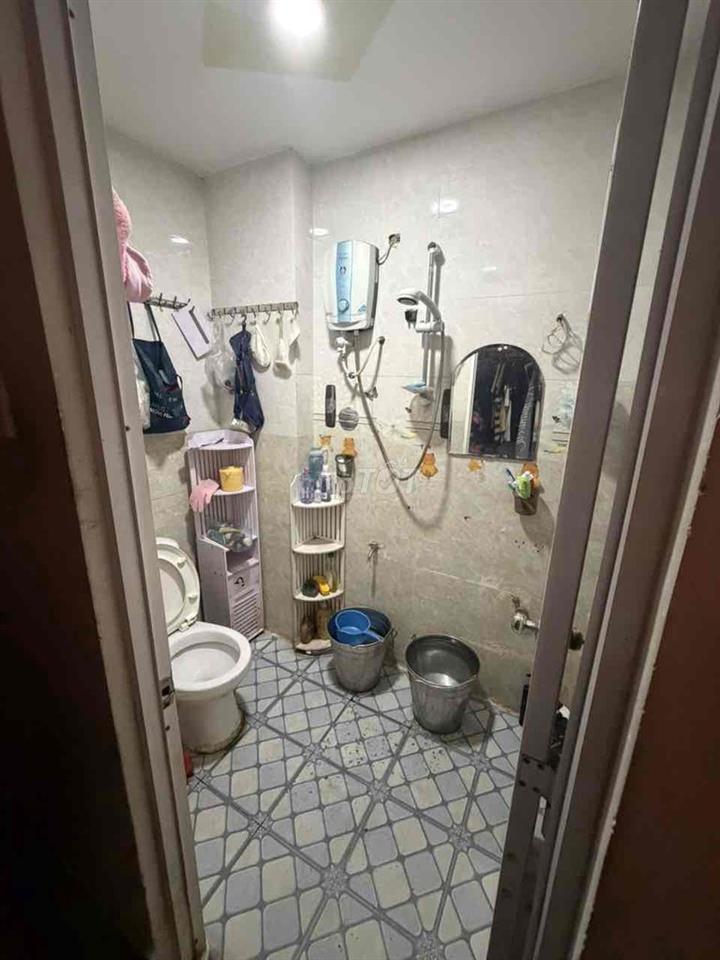 Nhà hẻm xe hơi