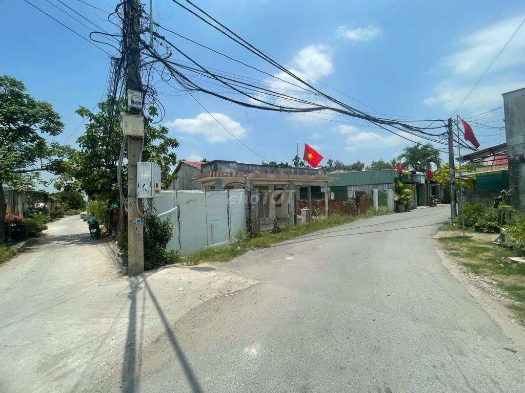 Bán đất thổ cư mặt tiền Đường Phạm Thị Trích