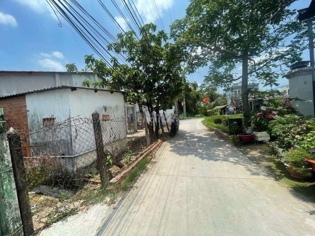 Bán đất thổ cư mặt tiền Đường Phạm Thị Trích