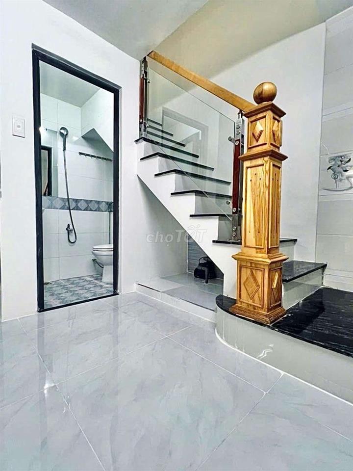 HẺM XE TẢI 1 SẸC THÔNG PHẠM VĂN CHIÊU - 4 LẦU MỚI CỨNG - SỔ VUÔNG A4