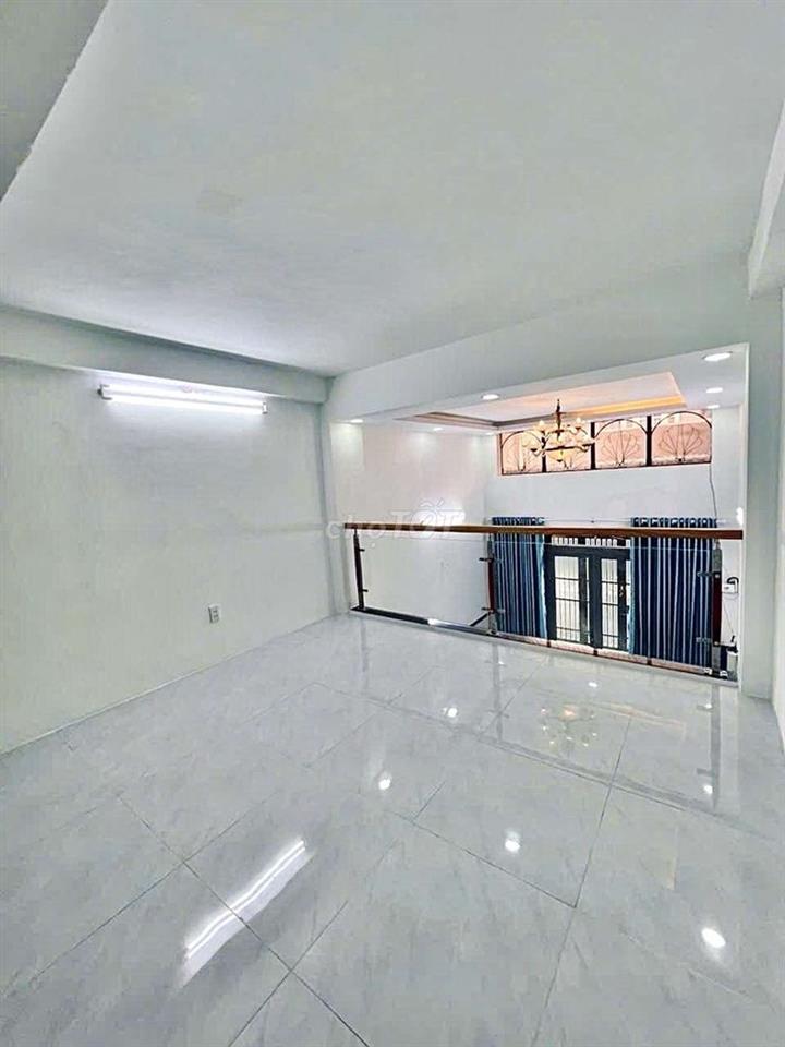 HẺM XE TẢI 1 SẸC THÔNG PHẠM VĂN CHIÊU - 4 LẦU MỚI CỨNG - SỔ VUÔNG A4