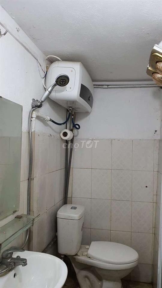 Cho thuê nhà riêng cấp 4 45m2 tại số 4 ngõ 122 Đông Thiên