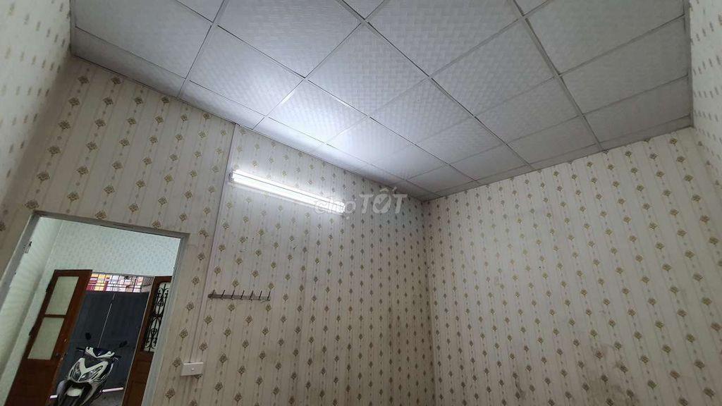 Cho thuê nhà riêng cấp 4 45m2 tại số 4 ngõ 122 Đông Thiên