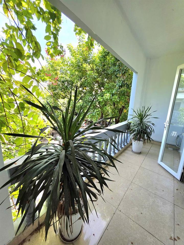 🏡 NHÀ NGUYÊN CĂN MẶT TIỀN TIỂU LA, HÒA CƯỜNG – 3PN NỘI THẤT MỚI 95%✨*