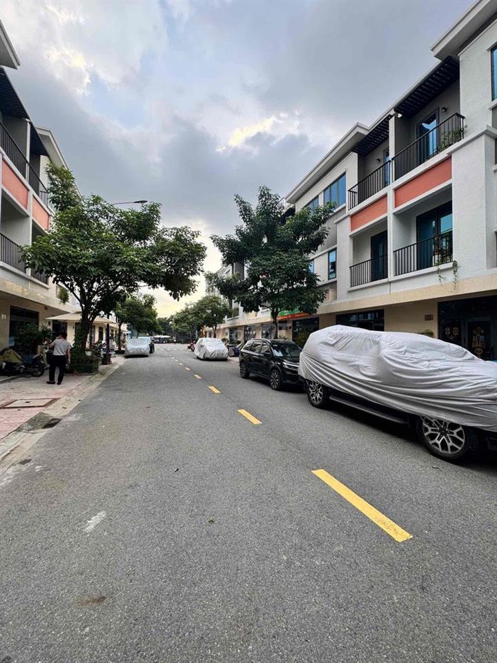 Chính Chủ Cần Tiền Bán Gấp Nhà Thương Lượng