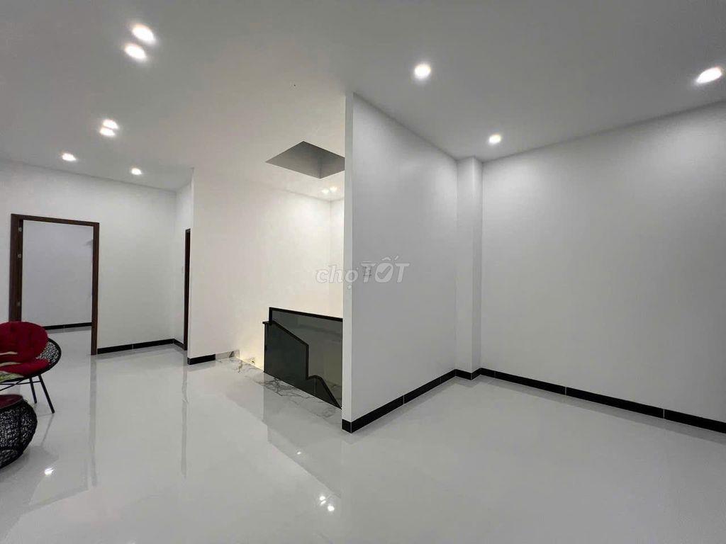 ⚡️ Nhà hoàn công thiết kế hiện đạ (mái đúc) sân thượng
