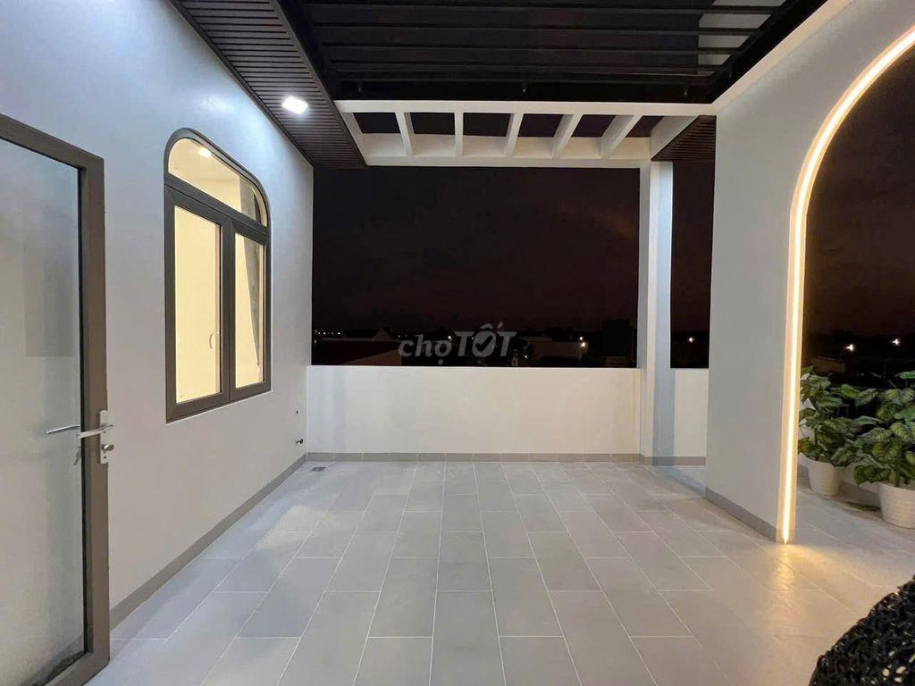 ⚡️ Nhà hoàn công thiết kế hiện đạ (mái đúc) sân thượng