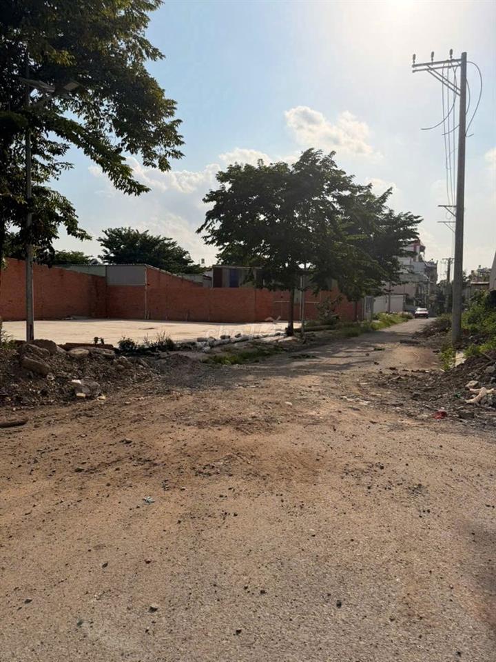 Bán đất full thổ cư Nguyễn Văn Quá Q12, 64m2, đường 9m