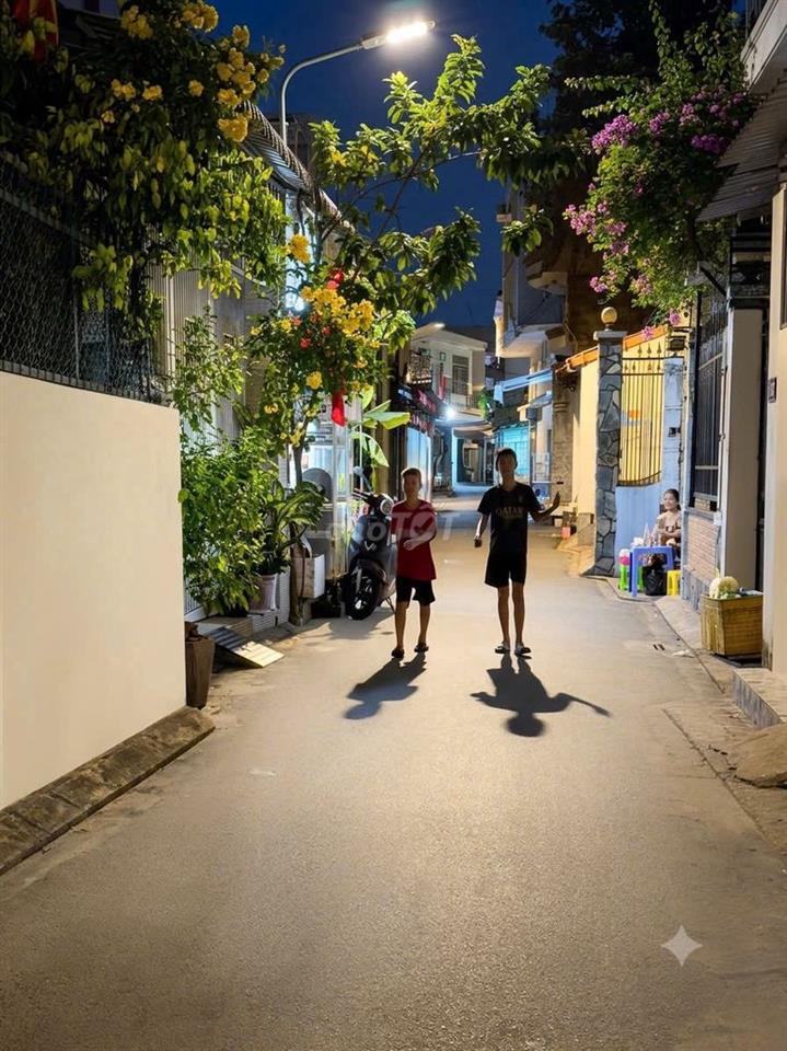 Bán nhà Nguyễn Sĩ Sách Tân Bình, hẻm thông gần ga T3, 1 trệt 1 lầu 3PN