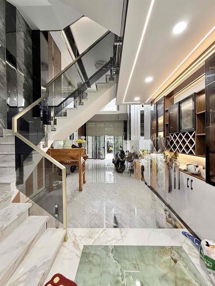 Nhà 5 tầng KDC An Sương Quận 12, 80m2, hẻm xe hơi thông, tặng nội