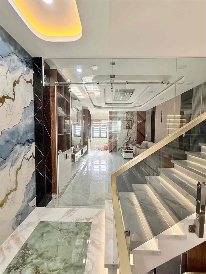 Nhà 5 tầng KDC An Sương Quận 12, 80m2, hẻm xe hơi thông, tặng nội